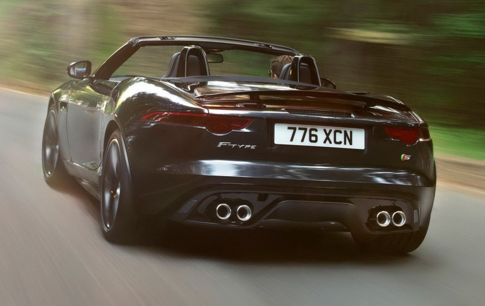 2013_JAGUAR_F_TYPE_OVERSEAS_08-0927-MC-1266X604