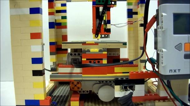 LEGObot 4