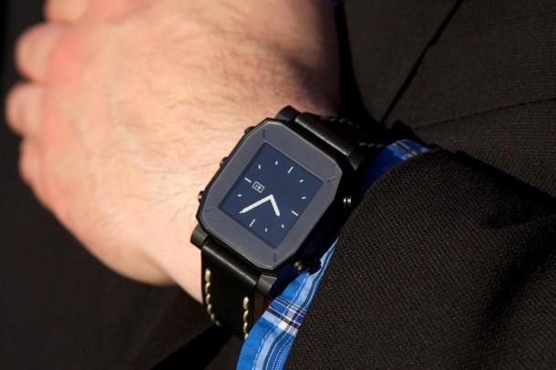代理Smartwatch