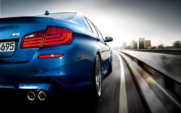 BMW-M5-Wallpaper-9