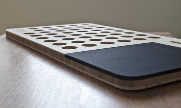 slate_laptop_mobile_desk09.jpg