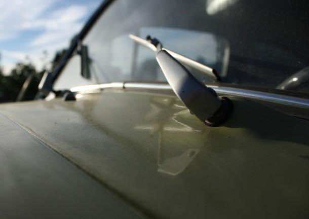 挡风玻璃雨刷-迈凯轮3