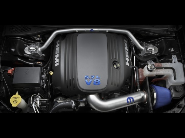 Mopar '10挑战者。Chrysl是其历史上的第一次