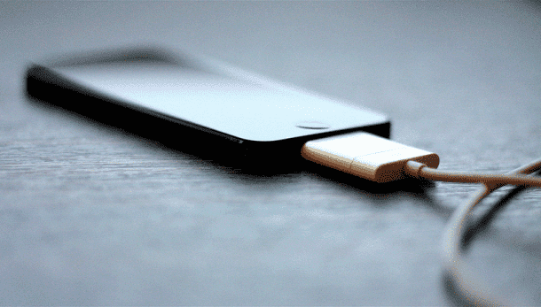 charging-smartphone