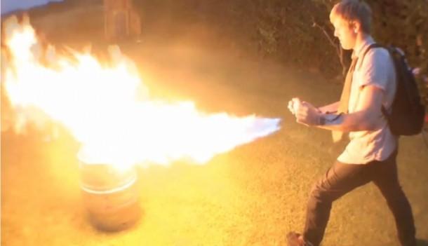 Colin Furze Pyro西装