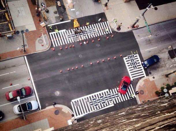 16.美国马里兰州巴尔的摩的跳房子人行横道