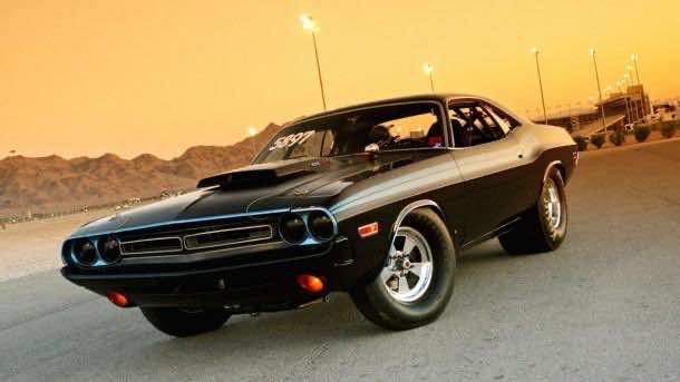 black-classic-car