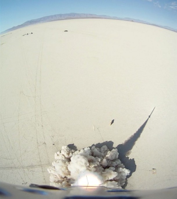 Homemade Rocket Reaches a Height of 121,000 ft24