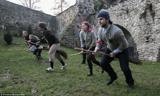 现实生活中的霍格沃茨——波兰魔法学院