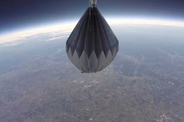 太空葬礼 - 在太空中散布亲人的骨灰2