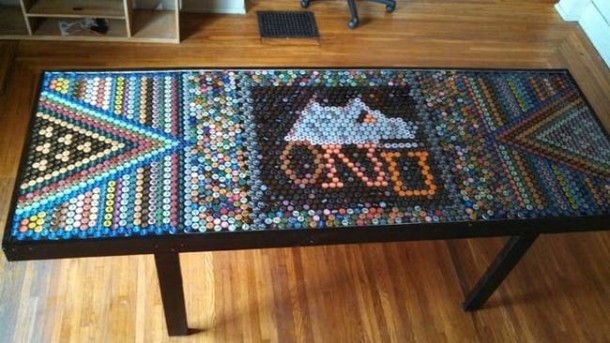 瓶盖非常有用 - 您不会相信这个家伙做了什么！7