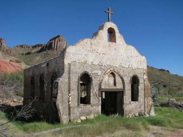 被大自然遗弃的土地