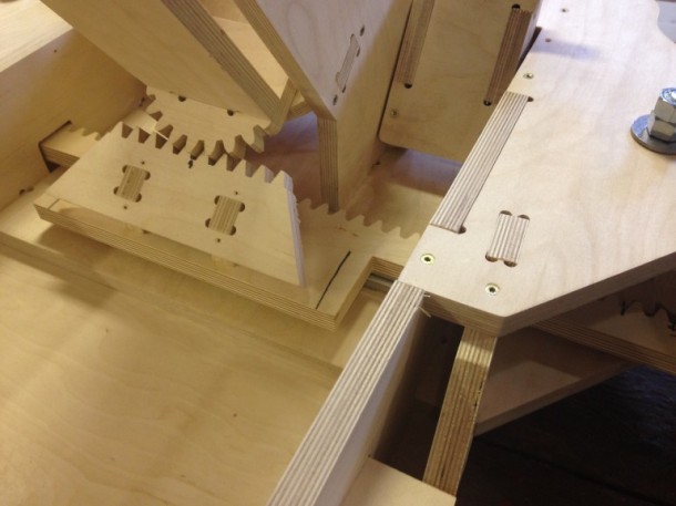 平板卡丁车由PlyFly5