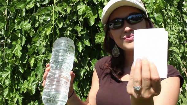 Start-a-Fire-With-a-Water-Bottle.mp4_000125411