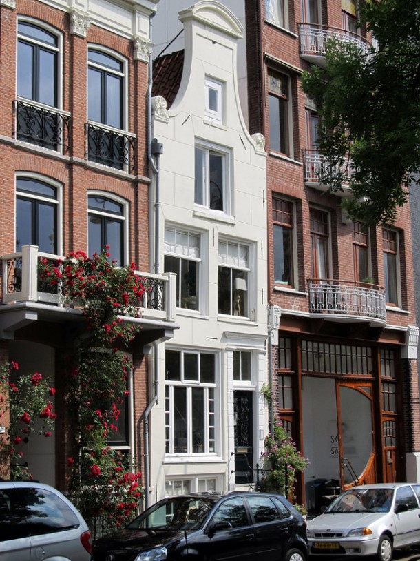 看看世界上最窄的建筑