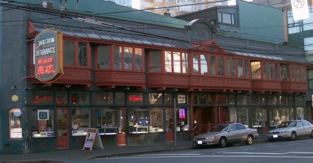 看看世界上最窄的建筑