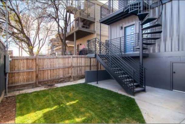 由运输容器创建的房屋，惊人的2A