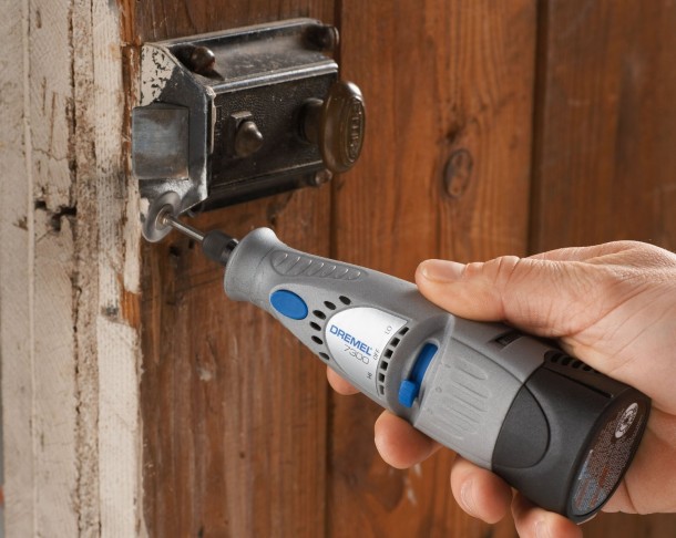 DREMEL 7300-N/8 Minimite 4.8伏无绳的两速旋转工具