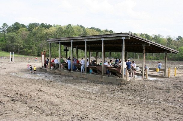 捡到的归谁-钻石坑