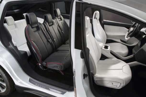 特斯拉模型X已经启动,它是美好的7