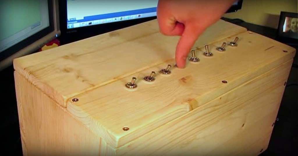 Advanced_useless_machine