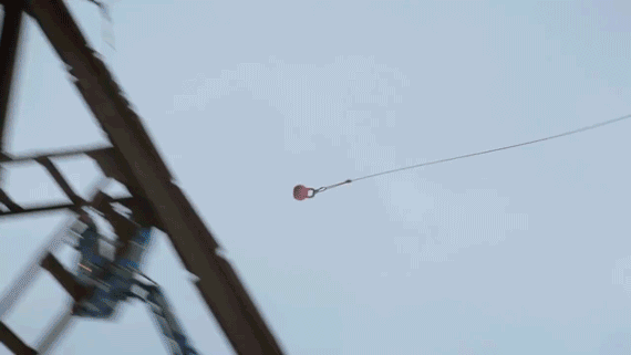 物理学家为了科学实验而冒着生命危险