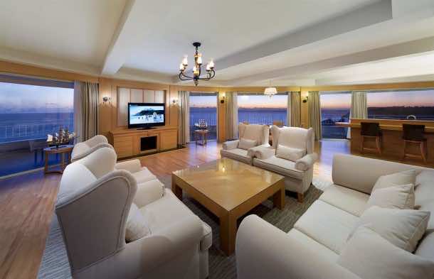 韩国的太阳游轮度假村和游艇令人惊叹