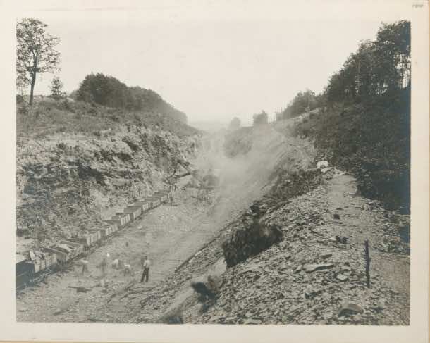 这就是他们为在1915年向纽约提供水的建造而建造的6