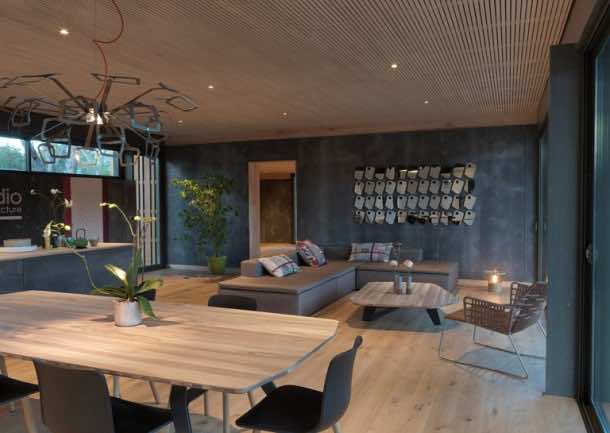 您可以在4天之内仅使用螺丝刀4