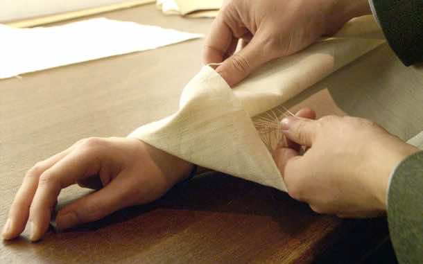 谷歌的Project Jacquard将可穿戴技术融入Levi 's卡车司机牛仔夹克中，为城市骑行者服务