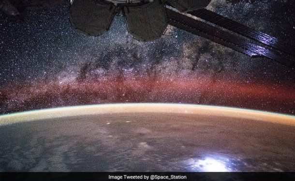 ISS完成100 000轨道的地球任务控制_Image 1