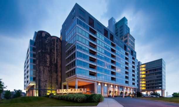 废弃的粮仓被改造成时尚、现代的家