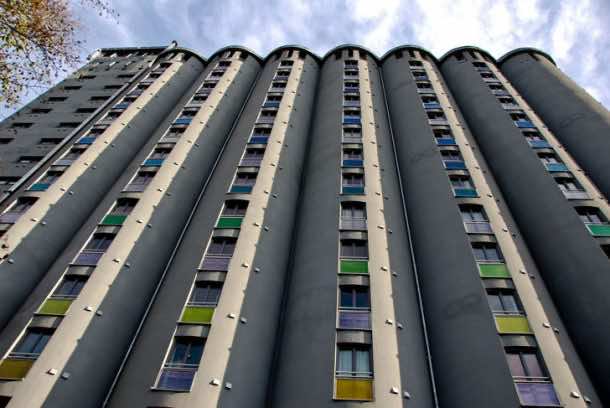 废弃的粮仓被改造成时尚、现代的家