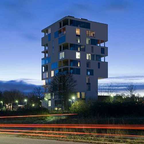 废弃的粮仓被改造成时尚、现代的家