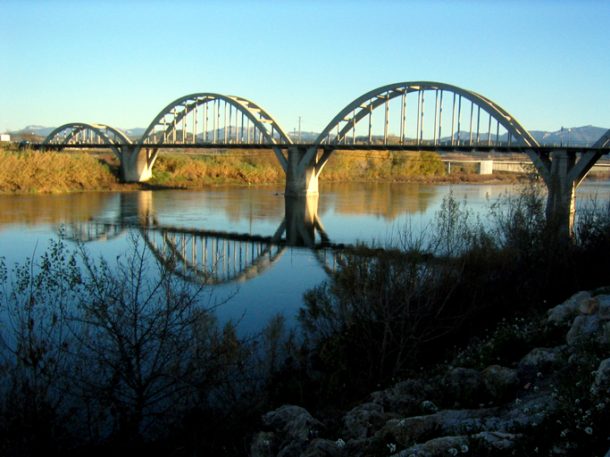 坚不可摧的桥梁可能成为现实_Image 2