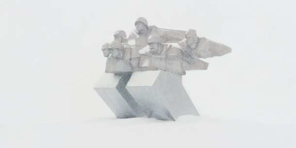 放弃了苏联的基础设施文档的令人难以置信的图片当一个国家走得太远创建一个乌托邦Society_Image 0