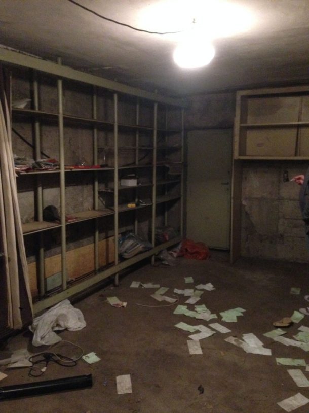 罗马尼亚建筑师将一个肮脏的旧车库转变为梦office_image 2