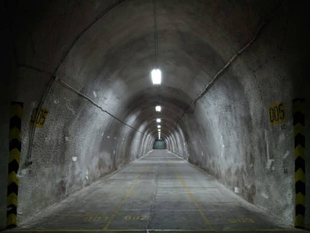 为了应对核攻击，你应该带什么