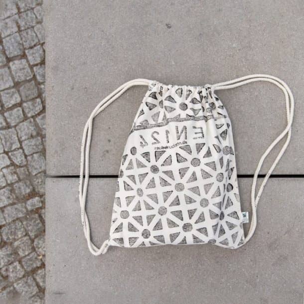 “海盗打印机”用井盖打印城市风格定制t恤Designs_Image 6