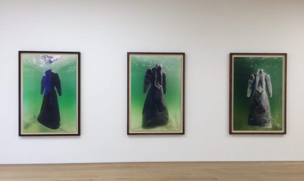 在死海里穿三个月的衣服