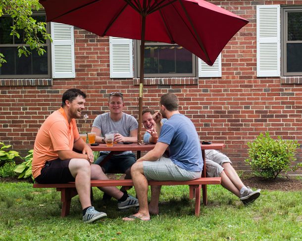 可充气 -  pub-is the-the-the-the-next-next-party_image-9