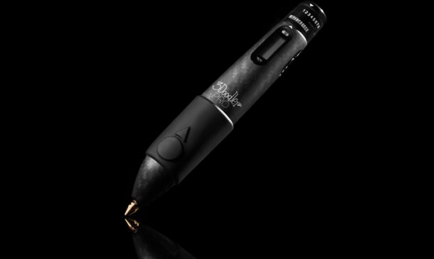 新的3Doodler Pro笔可以画木头、铜和青铜雕塑