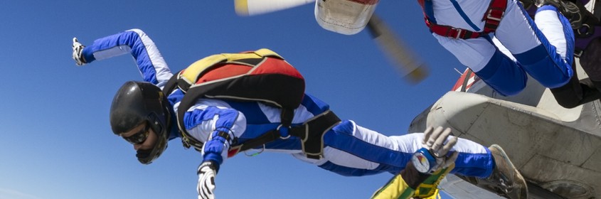 passenger-parachutes