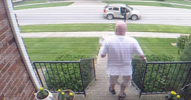 爆炸性诱饵盒填充with-with-poo_image-2