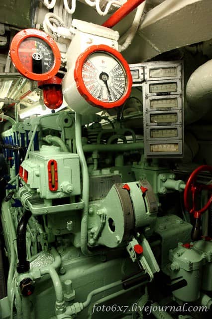 u-boat-inside54
