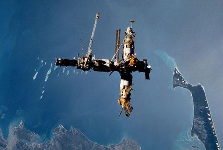 水下太空船公墓位于Nemo点