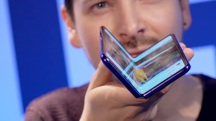 三星Galaxy Fold在调整后准备重新发布
