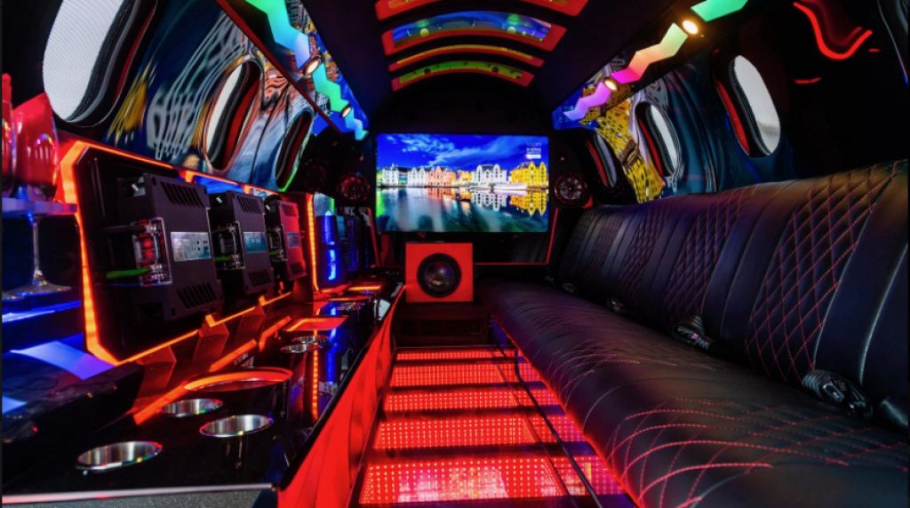 Learmousine（Learjet和Ligousine的混合）正在拍卖中