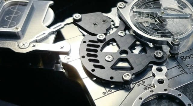 SMD工厂创建了一个蒸汽朋克主题的名片架