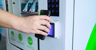 Razer将在新加坡分发500万个自由口罩